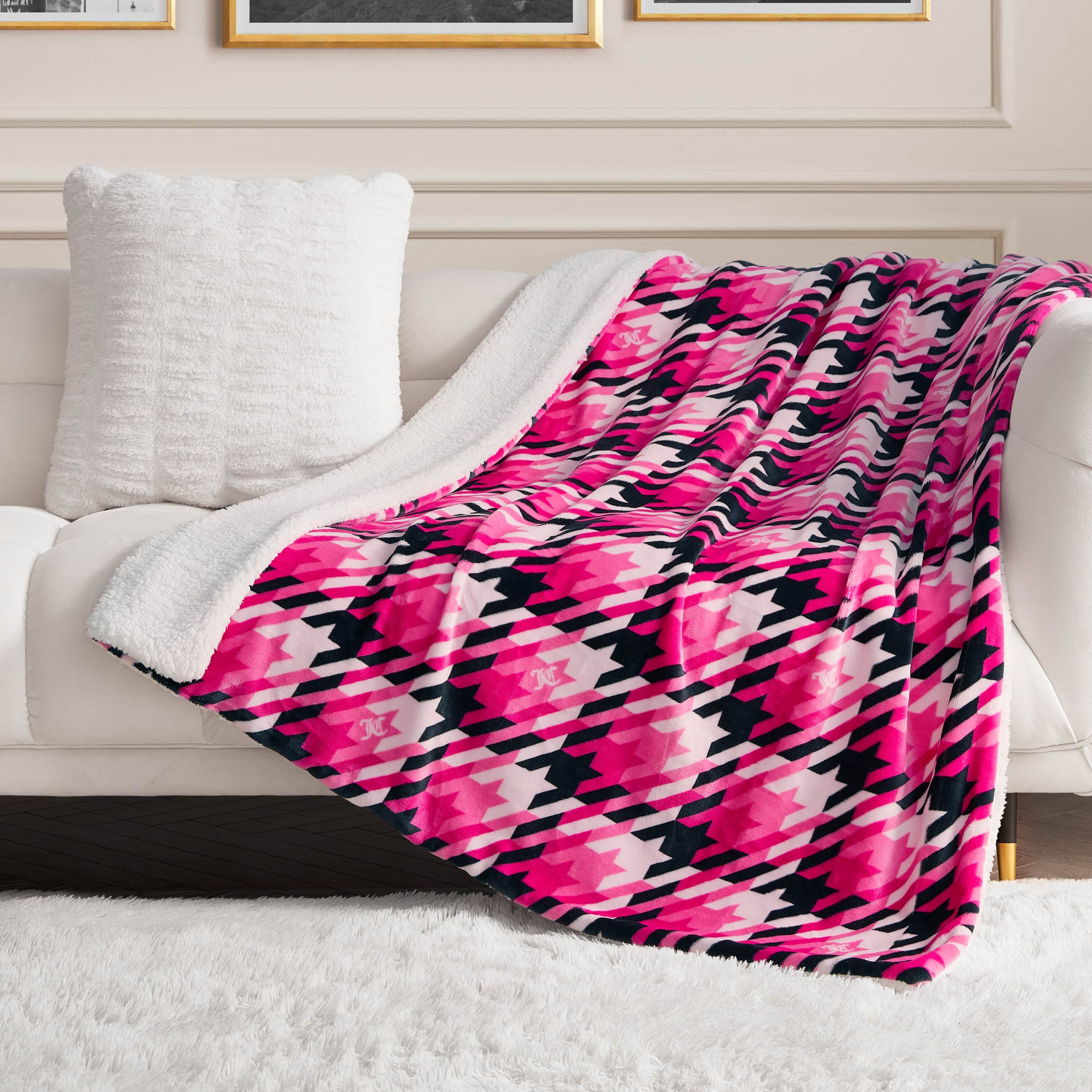 Plush Reversible Sherpa Throw Blanket